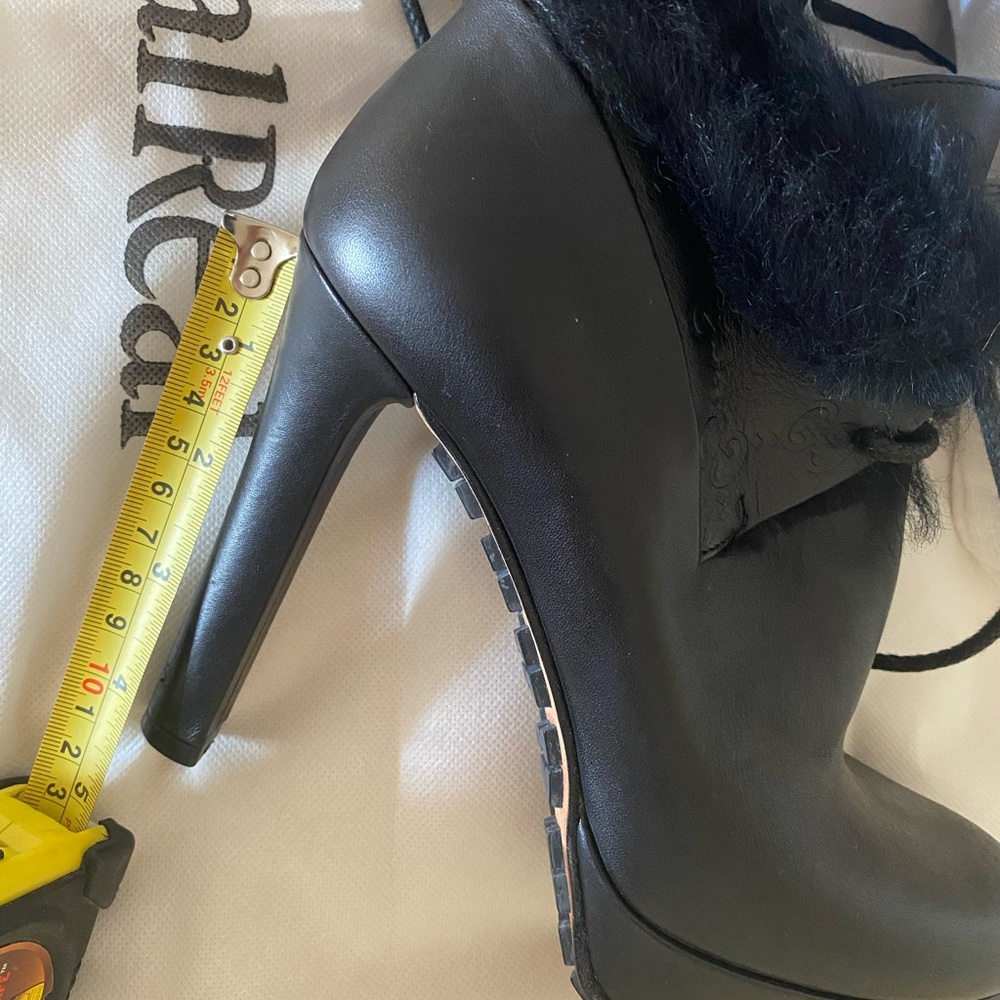 Gucci Booties - Picture 3 of 7
